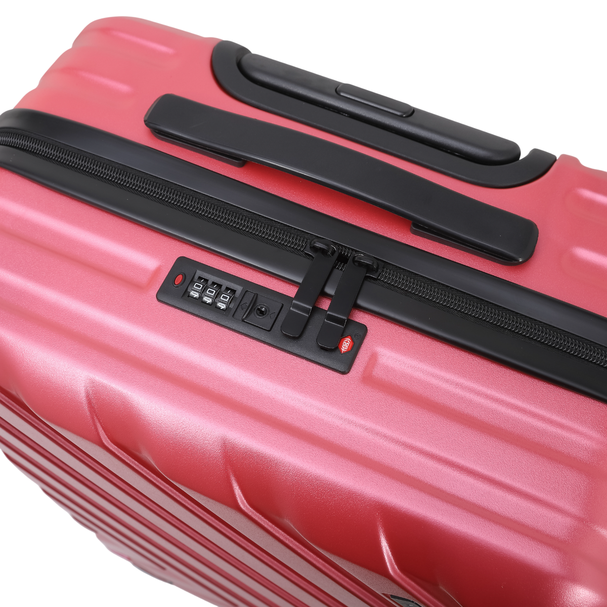Nomado Horizon 2.0 suitcase in light pink with a handle, a TSA lock and a zipper – close-up